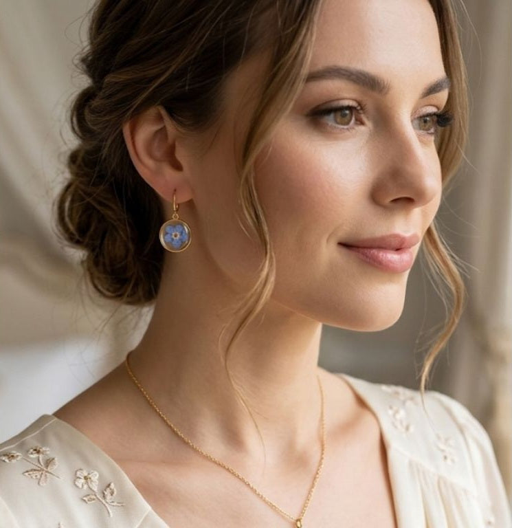 Gold Everlasting Love Forget-Me-Not Earrings