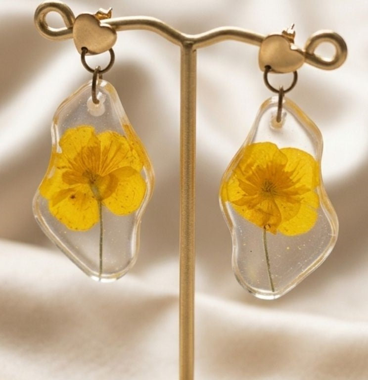 Golden Heart Blossom Earrings – Real Yellow Spring Flower Elegance