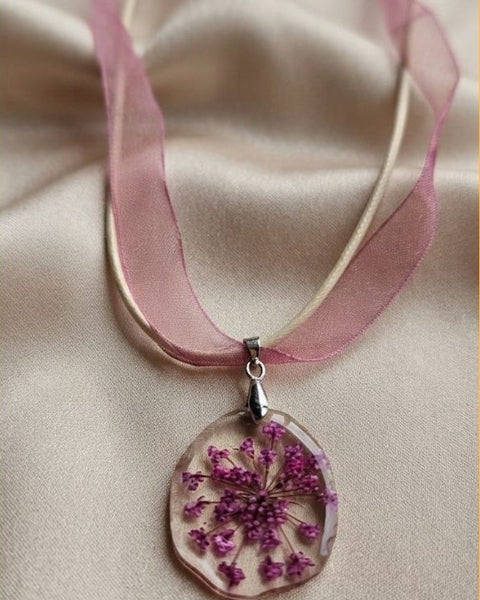 Emerald Whisper Necklace – Preserved Purple Flower Elegance