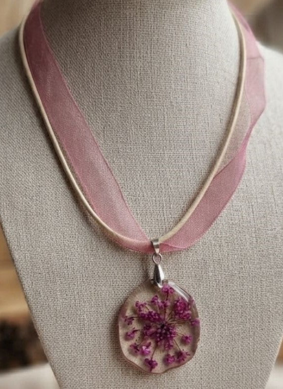 Emerald Whisper Necklace – Preserved Purple Flower Elegance