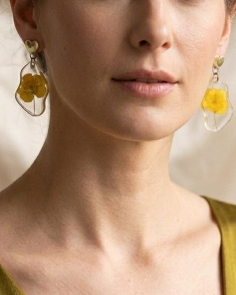 Golden Heart Blossom Earrings – Real Yellow Spring Flower Elegance