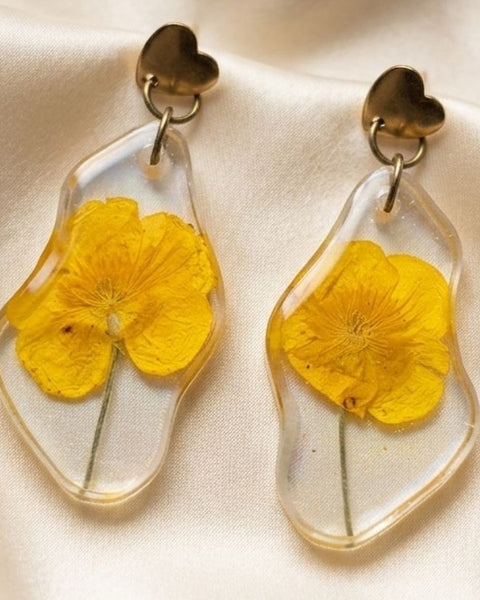 Golden Heart Blossom Earrings – Real Yellow Spring Flower Elegance
