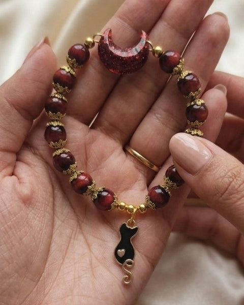 Blood Moon Feline Bracelet – Mystique, Protection & Inner Strength