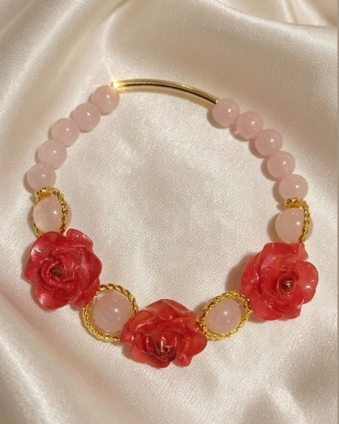 Rose Passion Bracelet – Resin Roses with Rose Quartz &amp; Alloy Accents