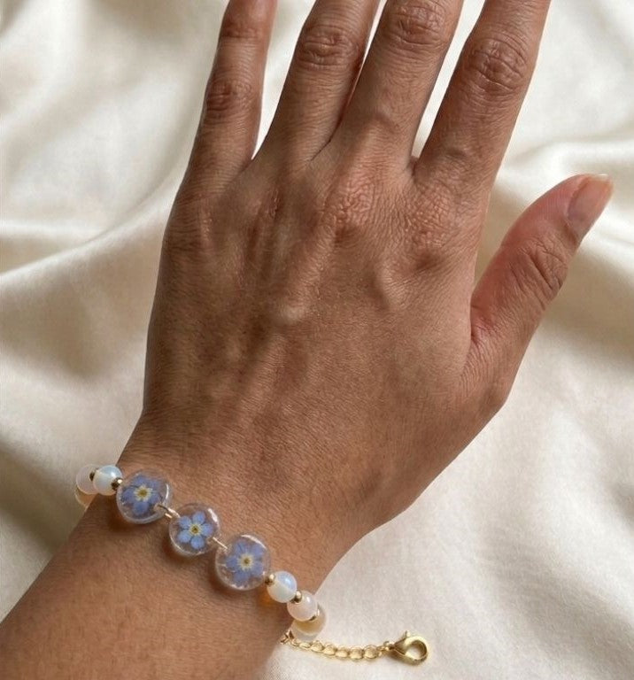 Forget-Me-Not Harmony Bracelet – A Bloom of Love & Serenity