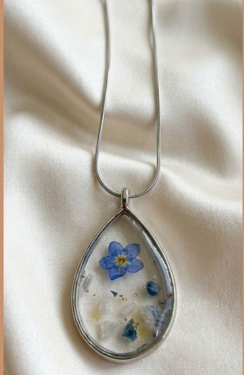 Ethereal Memory" Set – Real Forget-Me-Not, Rose Quartz & Opalite