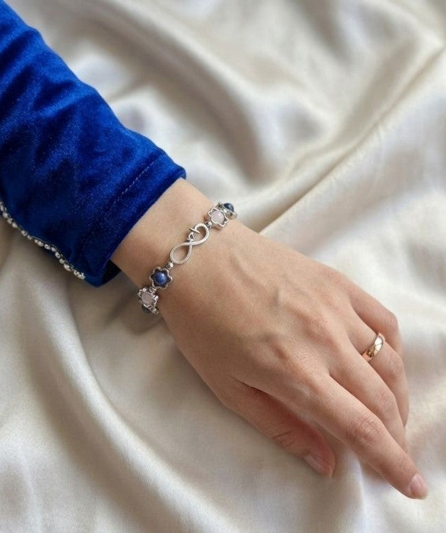 "Eternal Harmony" Bracelet – Rose Quartz & Sodalite in Silver Bloom