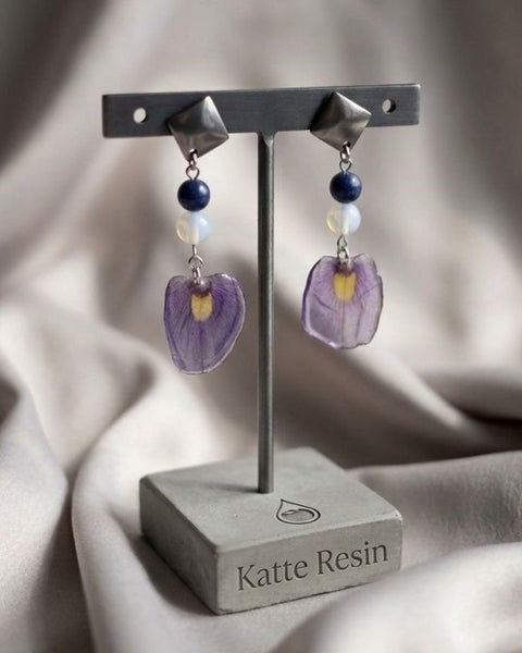 Wisteria Whisper – Preserved Petal Jewelry Set