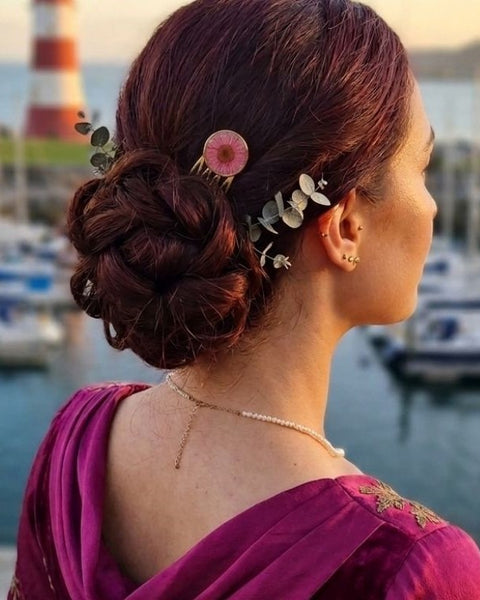 Blush Bloom Hair Comb – Preserved Flower Elegance