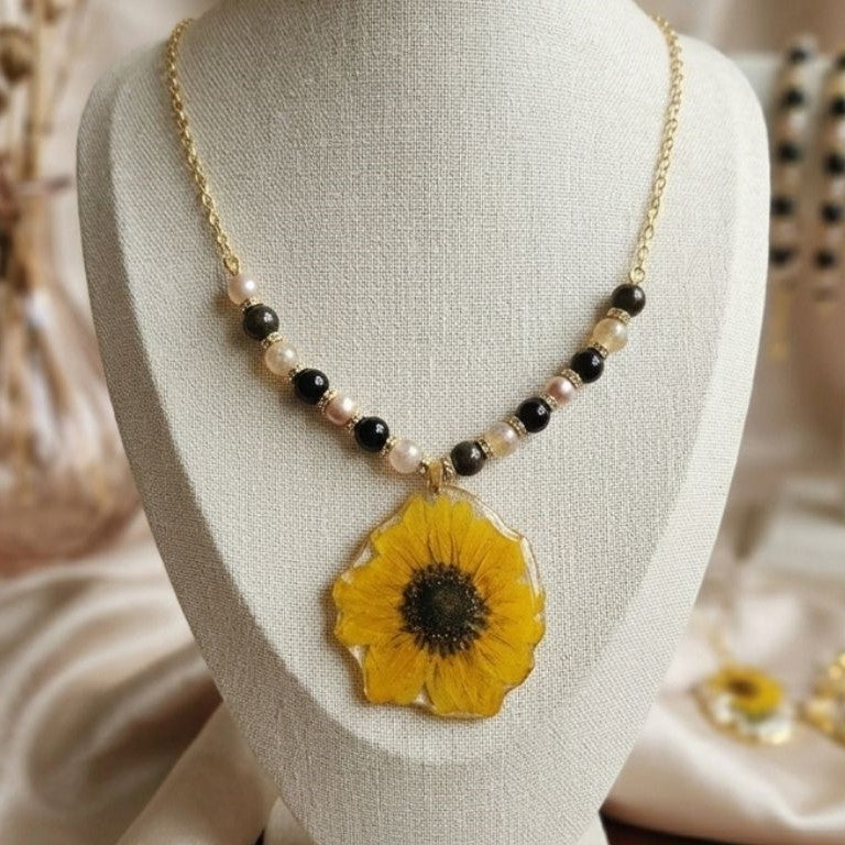 Sunflower Radiance Necklace