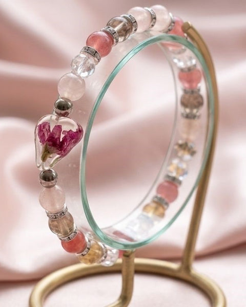 Spring Blossom Harmony Bracelet – Preserved Flower & Natural Gemstone Design