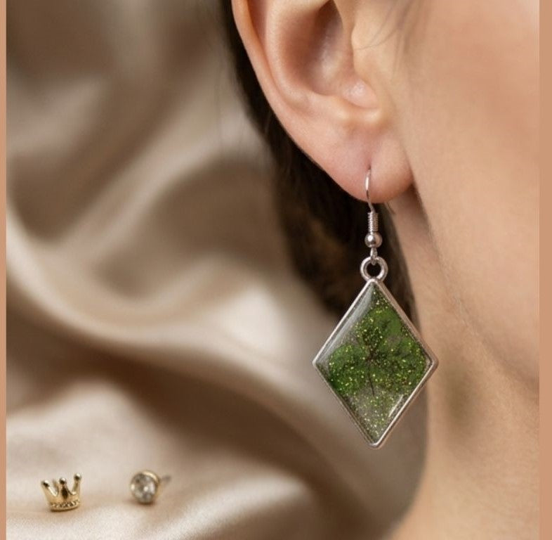 Sparkling Clover Earrings