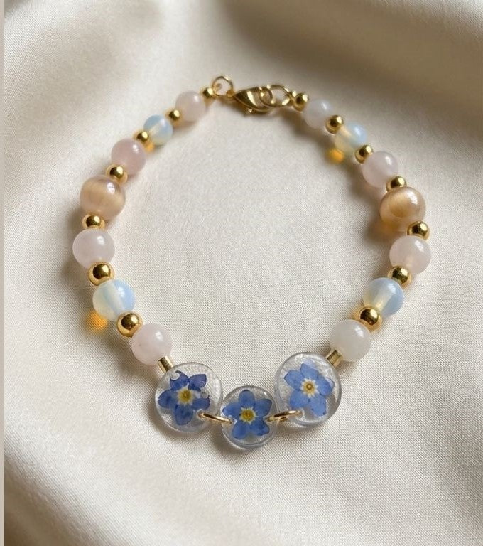 Forget-Me-Not Harmony Bracelet – A Bloom of Love & Serenity