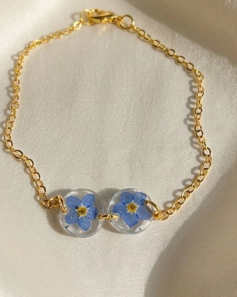 Forget-Me-Not Gold Chain Bracelet – A Touch of Timeless Memory
