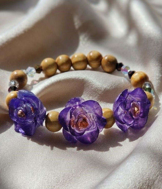 Lilac Bloom Resin Roses & Natural Accents Bracelet