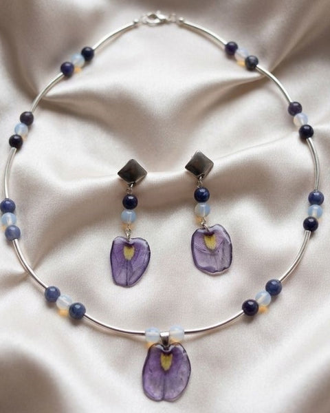 Wisteria Whisper – Preserved Petal Jewelry Set