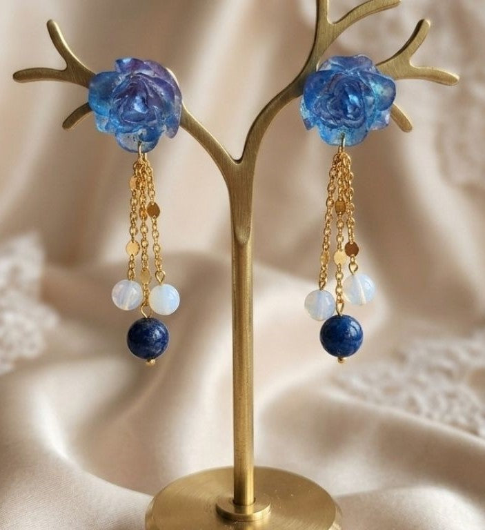 Celestial Bloom Earrings – Blue Resin & Natural Stone Elegance