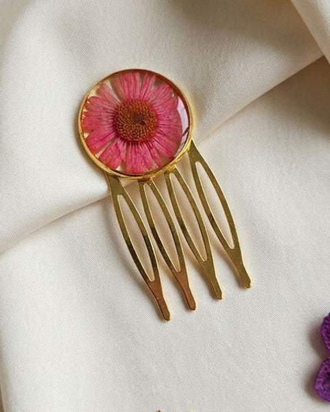 Blush Bloom Hair Comb – Preserved Flower Elegance