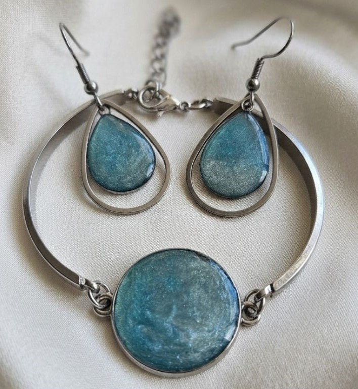 Ocean Tide Jewelry Set – Resin Wave Elegance